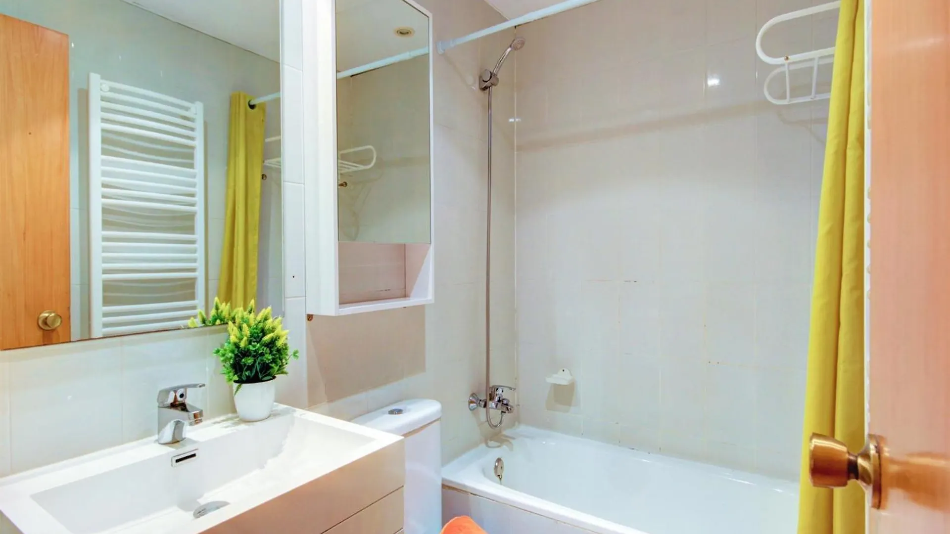 Cosy Apartment Near Beach Empuriabrava 0*,  Hiszpania