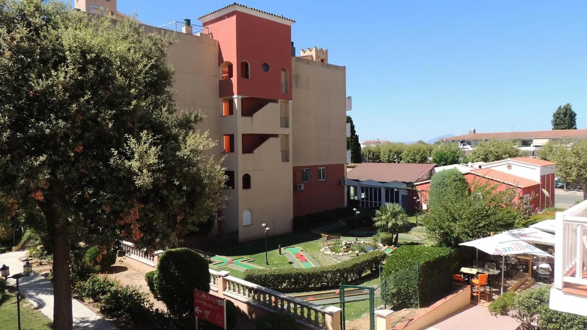 Cosy Apartment Near Beach Empuriabrava